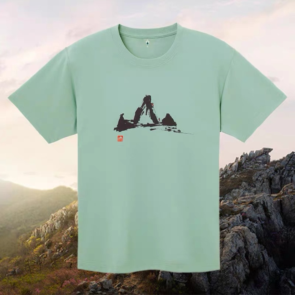 Montbell Wickron Quick Dry Climbing Graphic Tee in Mint, Unisex size XS